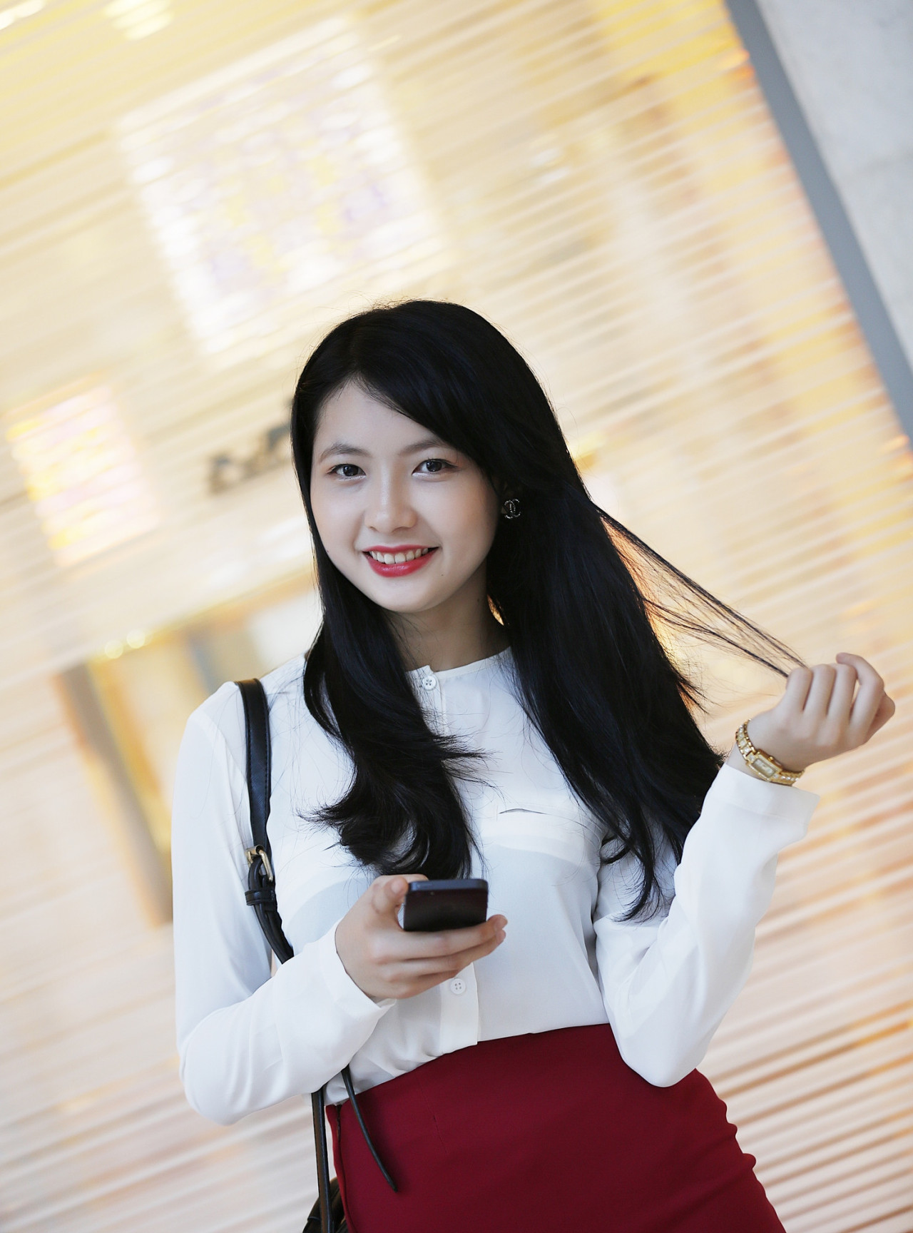 女教师淫辱的教室